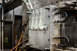 injection-moulding-dudley-associates-machine